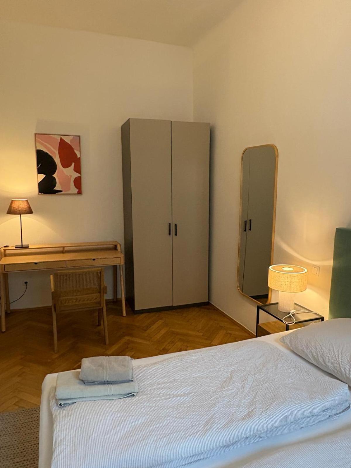 Premium Apartment In Altstadtnaehe Graz Exteriör bild